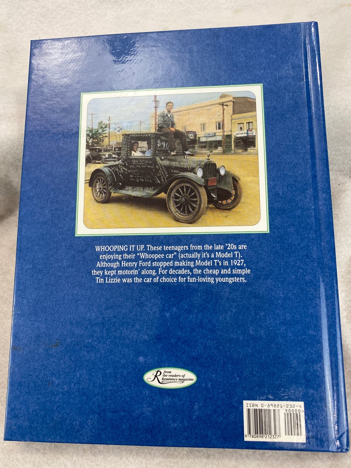 Vintage Book MOTORIN’ ALONG – Hardcover By Mike Beno 162 pages