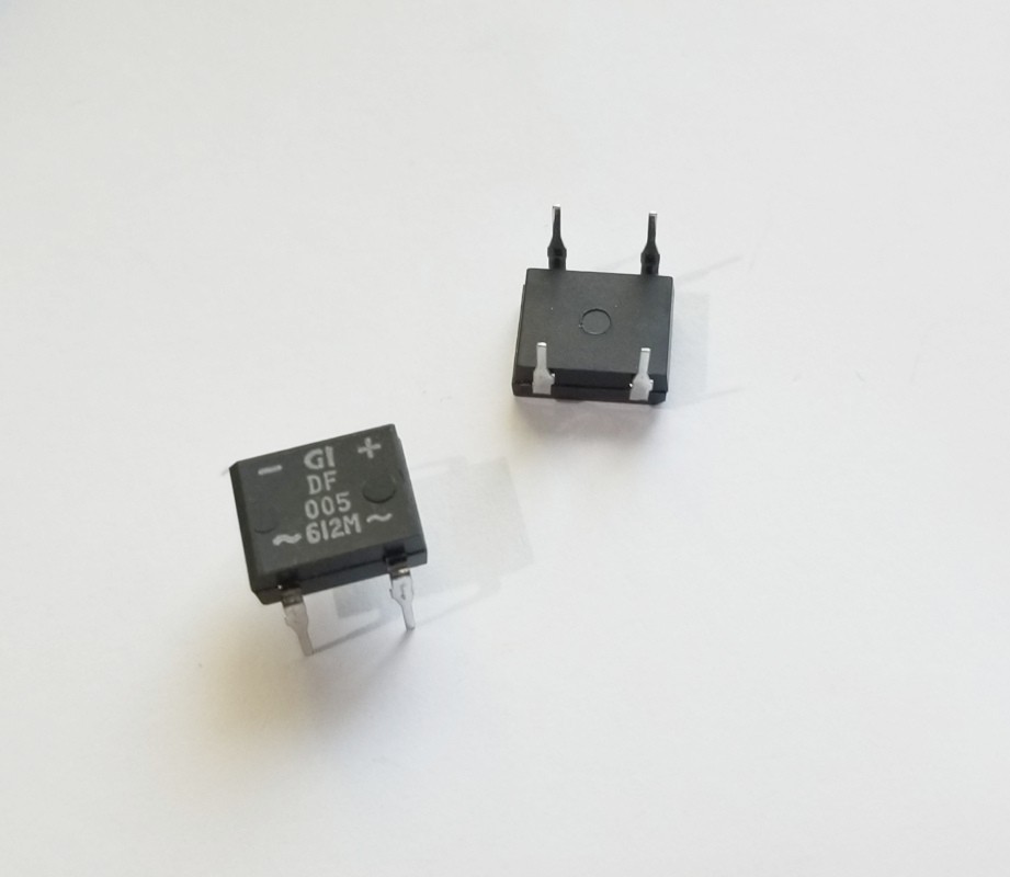 DF005M-E3/45 Bridge Rectifier 1Phase 50V 1A Through Hole DFM (10 pcs)