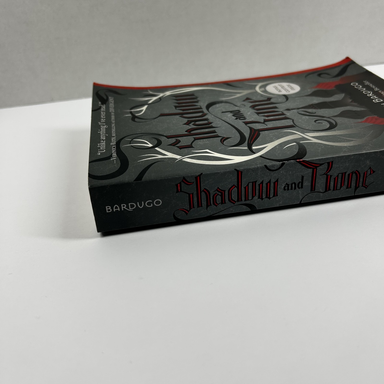 Shadow And Bone Leigh Bardugo YA Fantasy Square Fish Paperback Special Ed Book