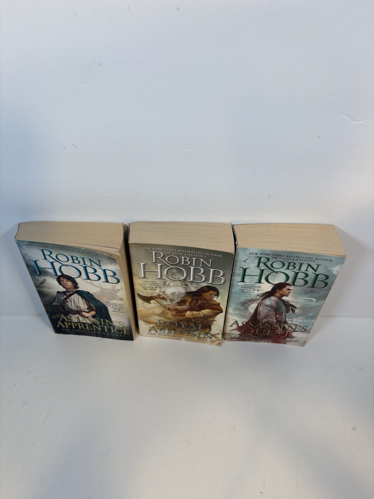 Robin Hobb Farseer Trilogy Assassin’s Apprentice Royal Assassin Quest Book 1-3