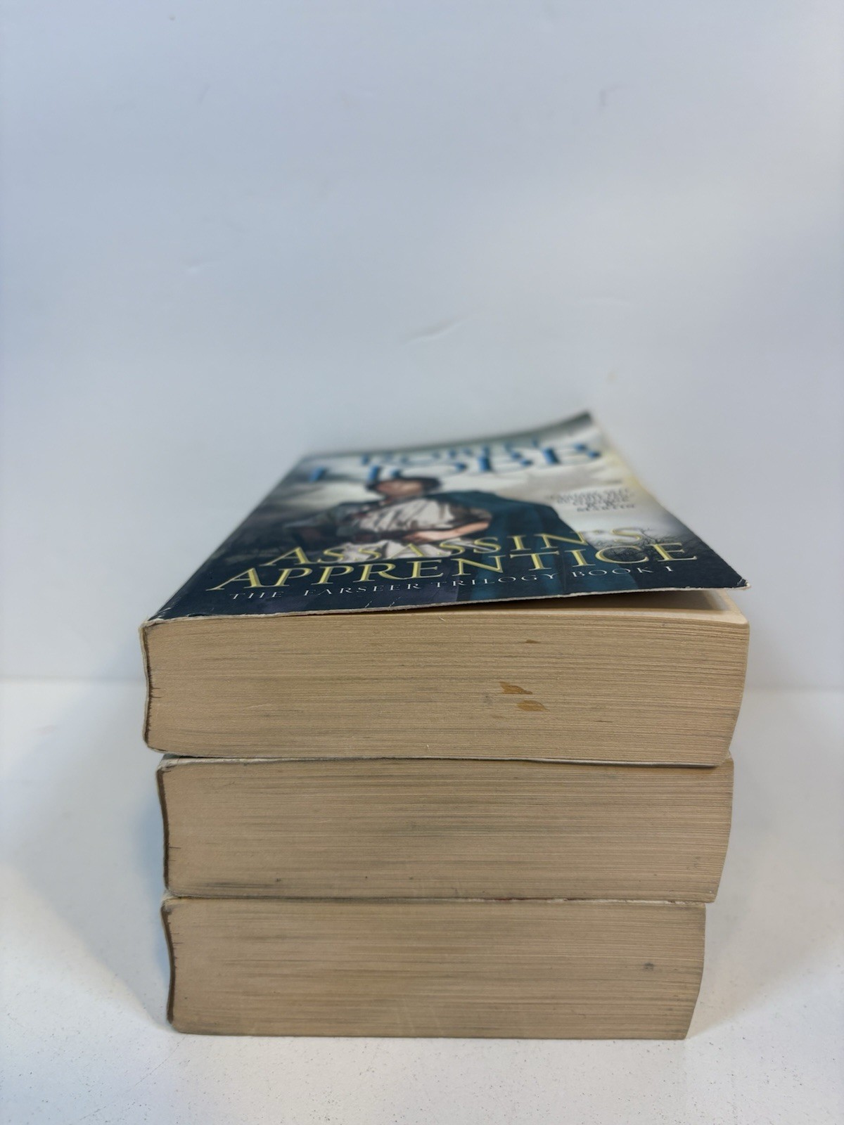 Robin Hobb Farseer Trilogy Assassin’s Apprentice Royal Assassin Quest Book 1-3