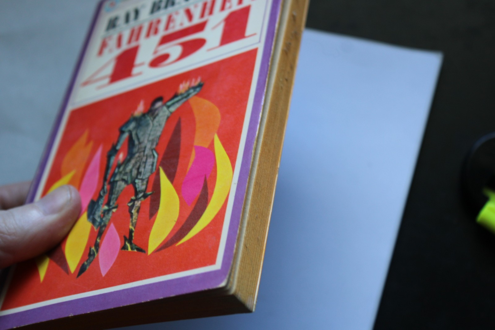 Farenheit 451, Ray Bradbury – Vintage Paperback 1973 – Ballantine Books