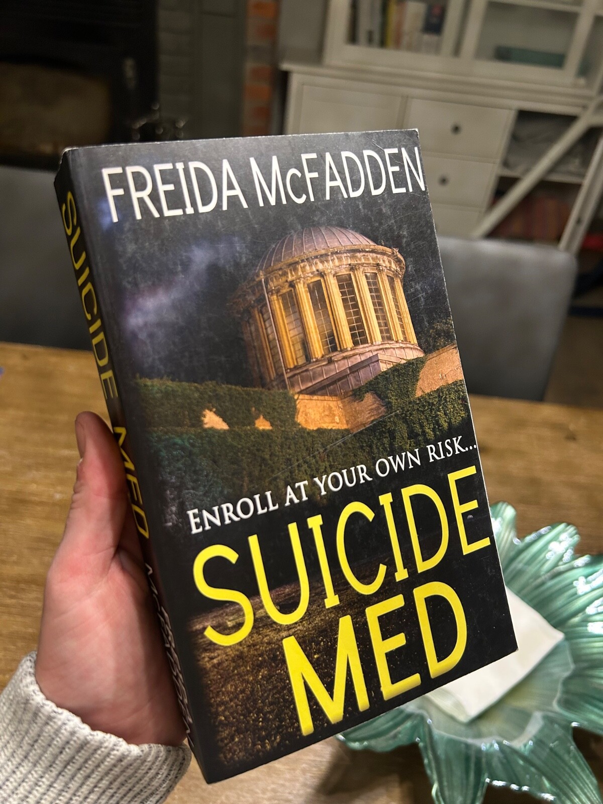 Suicide Med Book by Freida McFadden (Out Of Print) Collectible Paperback OOP