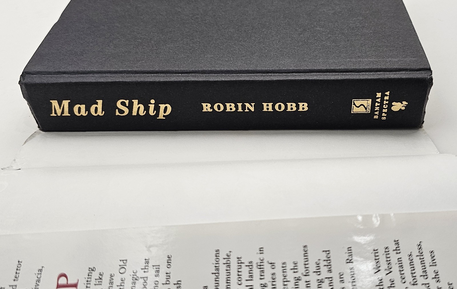 Robin Hobb Mad Ship The Liveship Trader Book 2 Hardcover