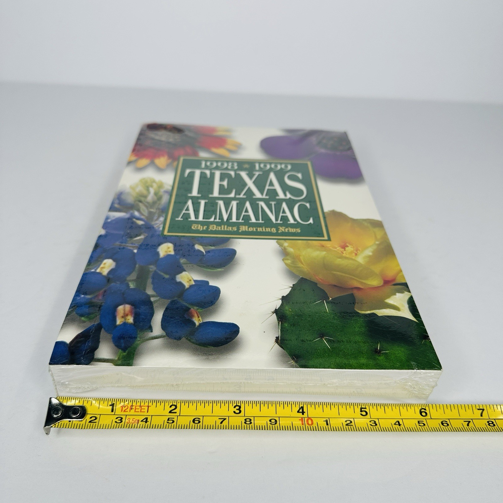 1998-1999 Texas Almanac Dallas Morning News 59th Ed Wildflowers La Belle & More