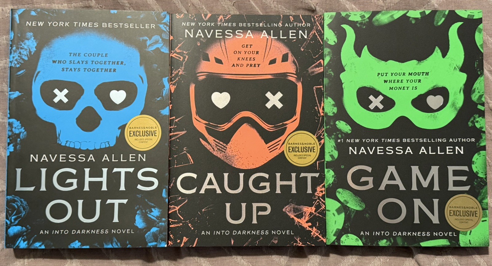 Barnes and Noble Exclusive Lights Out Caught Up Game On Navessa Allen