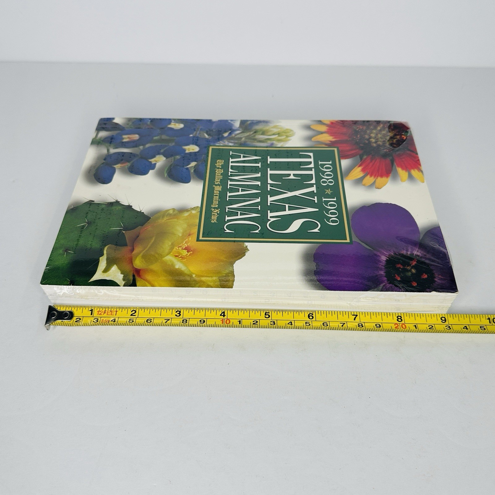 1998-1999 Texas Almanac Dallas Morning News 59th Ed Wildflowers La Belle & More