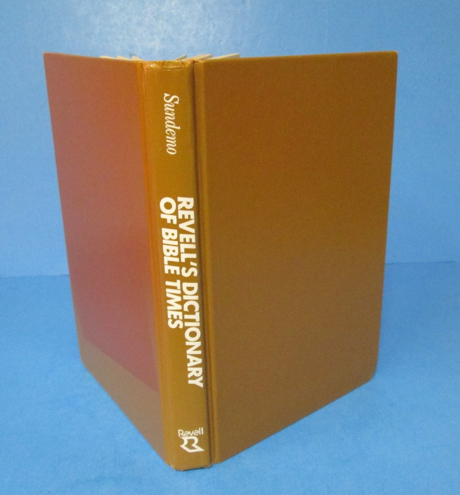 Revell’s Dictionary of Bible Times by Leif Stegeland 1979 HB translation rj