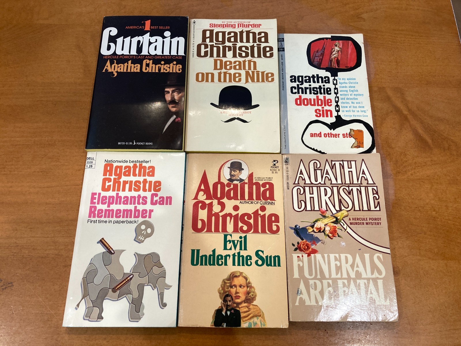Lot 41 VTG AGATHA CHRISTIE PB Mysteries
