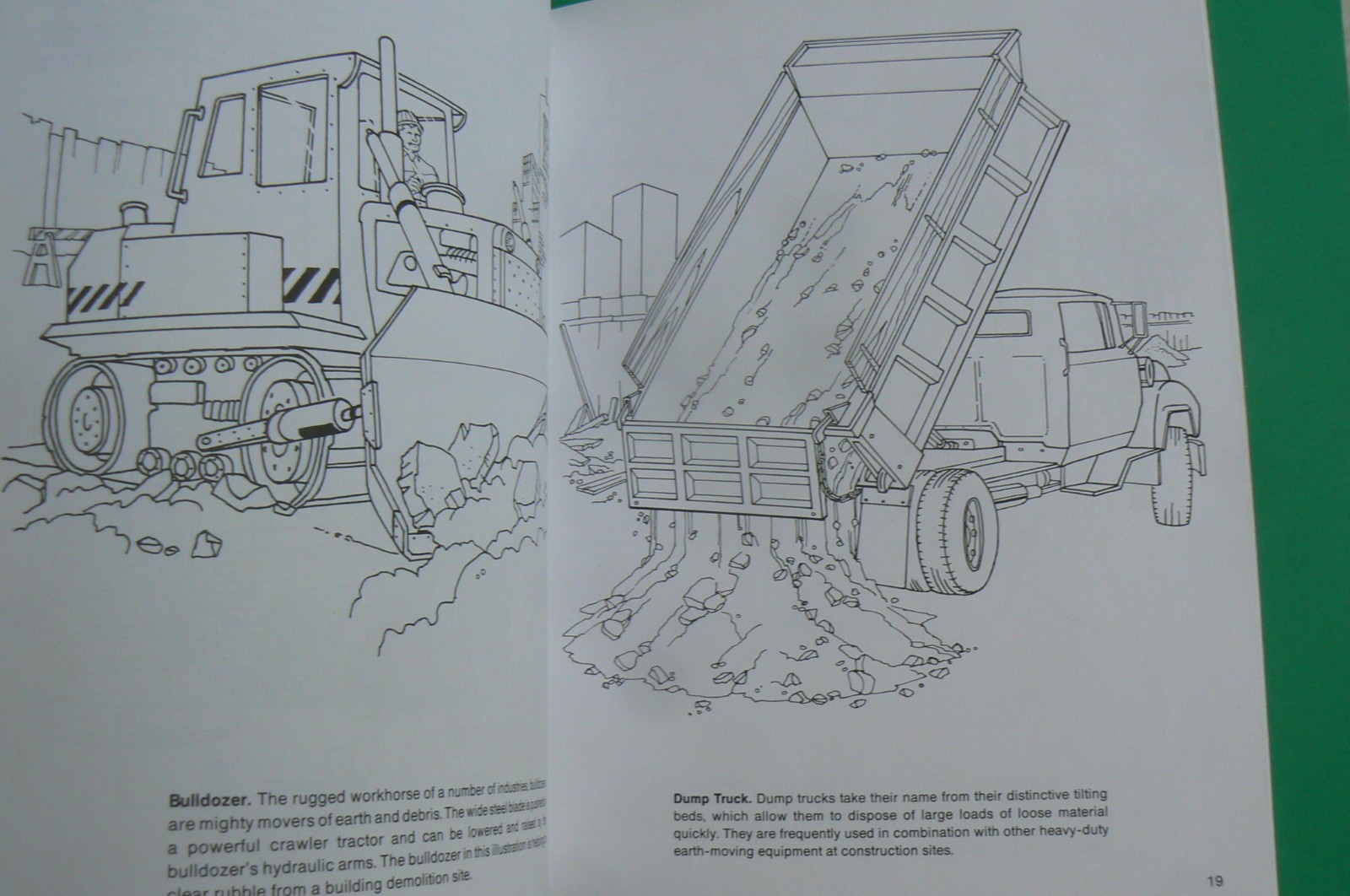 TRUCKS Coloring Book, Steven Petruccio, Dover 1995 BRAND NEW! 32-pages