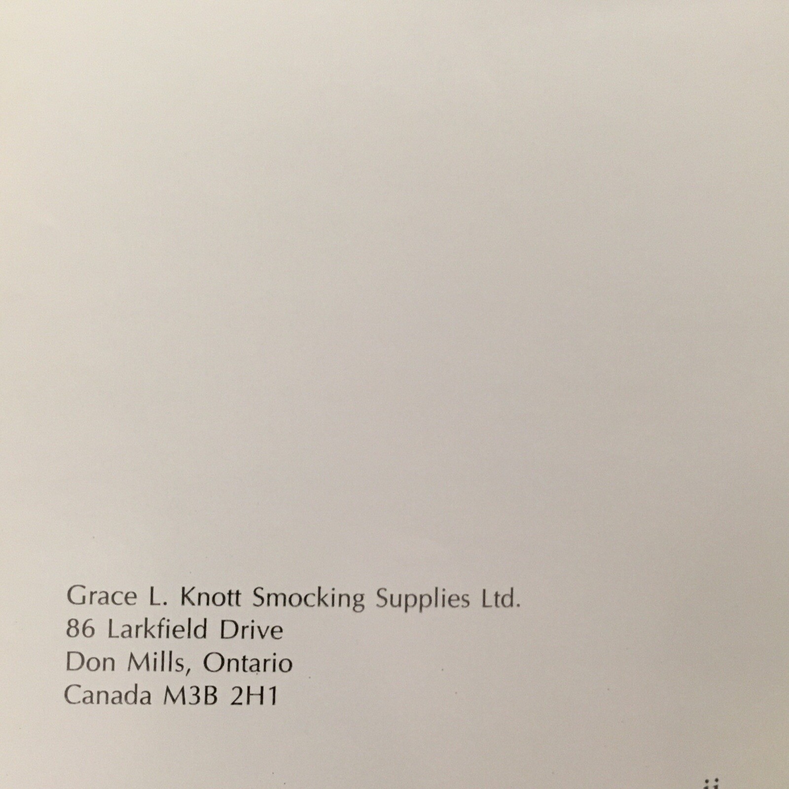 English Smocking Booklet Grace L Knott Doris George and James Webb 1989 44 Pages
