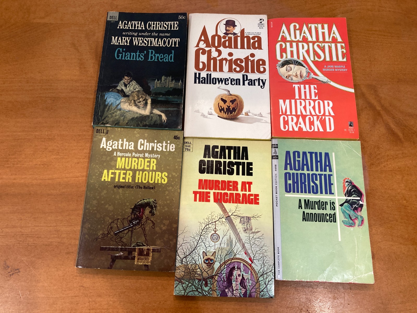 Lot 41 VTG AGATHA CHRISTIE PB Mysteries