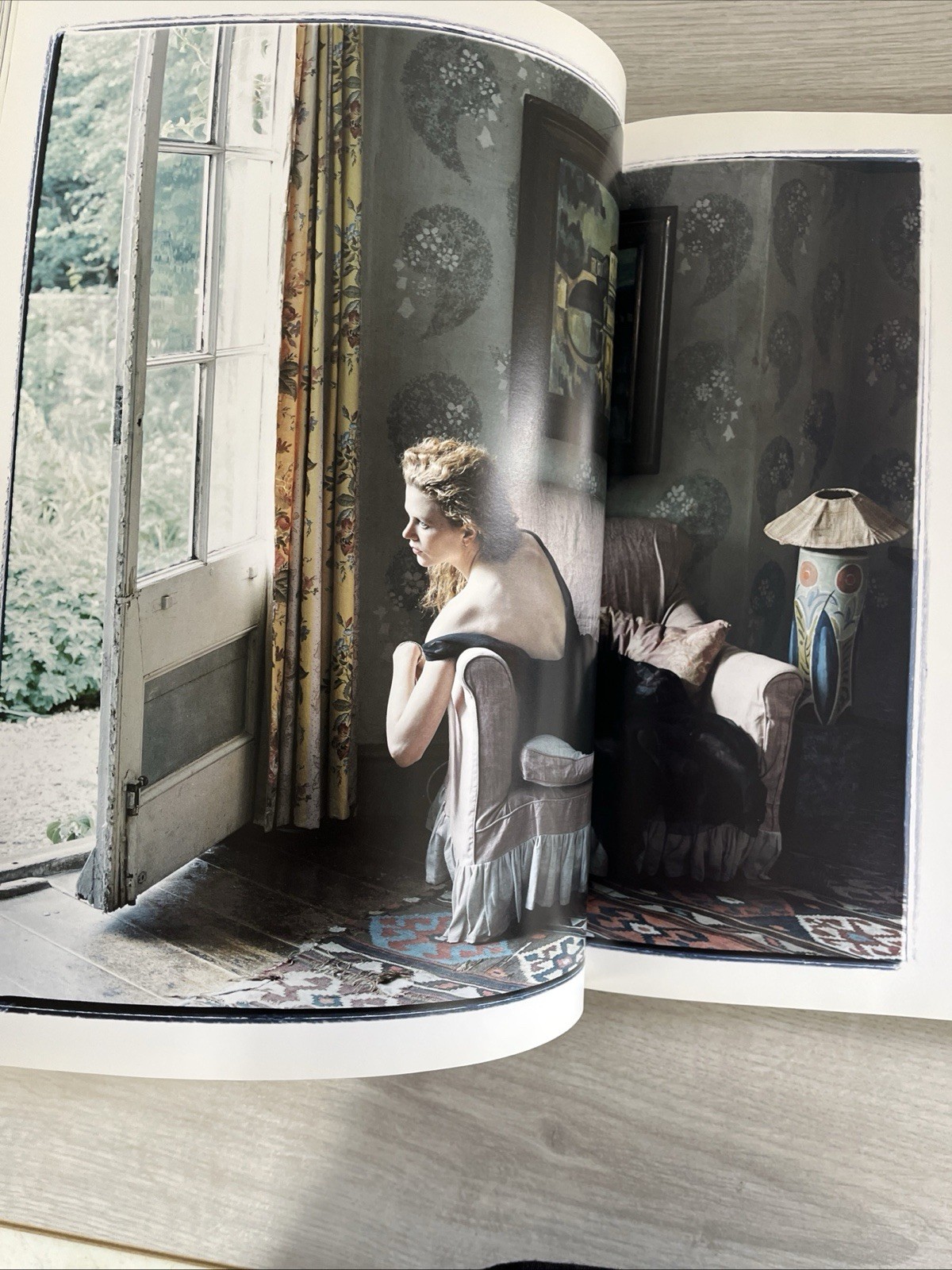 Vanity Fair: the Portraits : A Century of Iconic Images by Graydon Carter. Lib