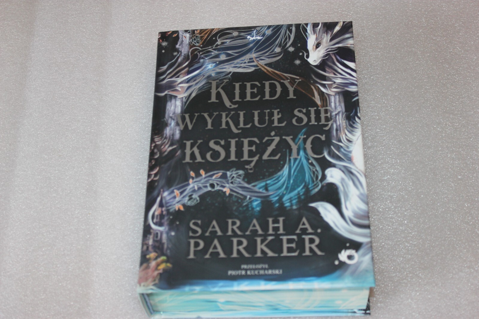 When the Moon Was Hatched + The Ballad of Falling Dragons – Sarah A. Parker…