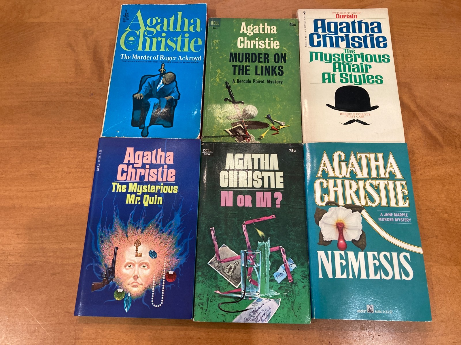 Lot 41 VTG AGATHA CHRISTIE PB Mysteries