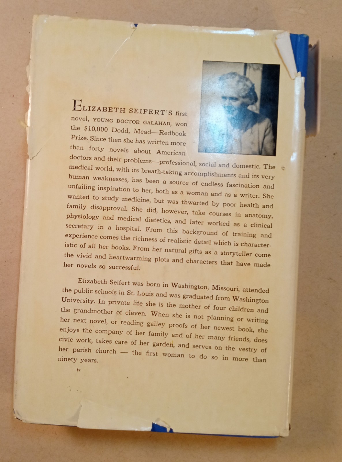 “Legacy For A Doctor” Novel. Vgt 1963. Elizabeth Seifert. 272 Pages. Sad Dust…