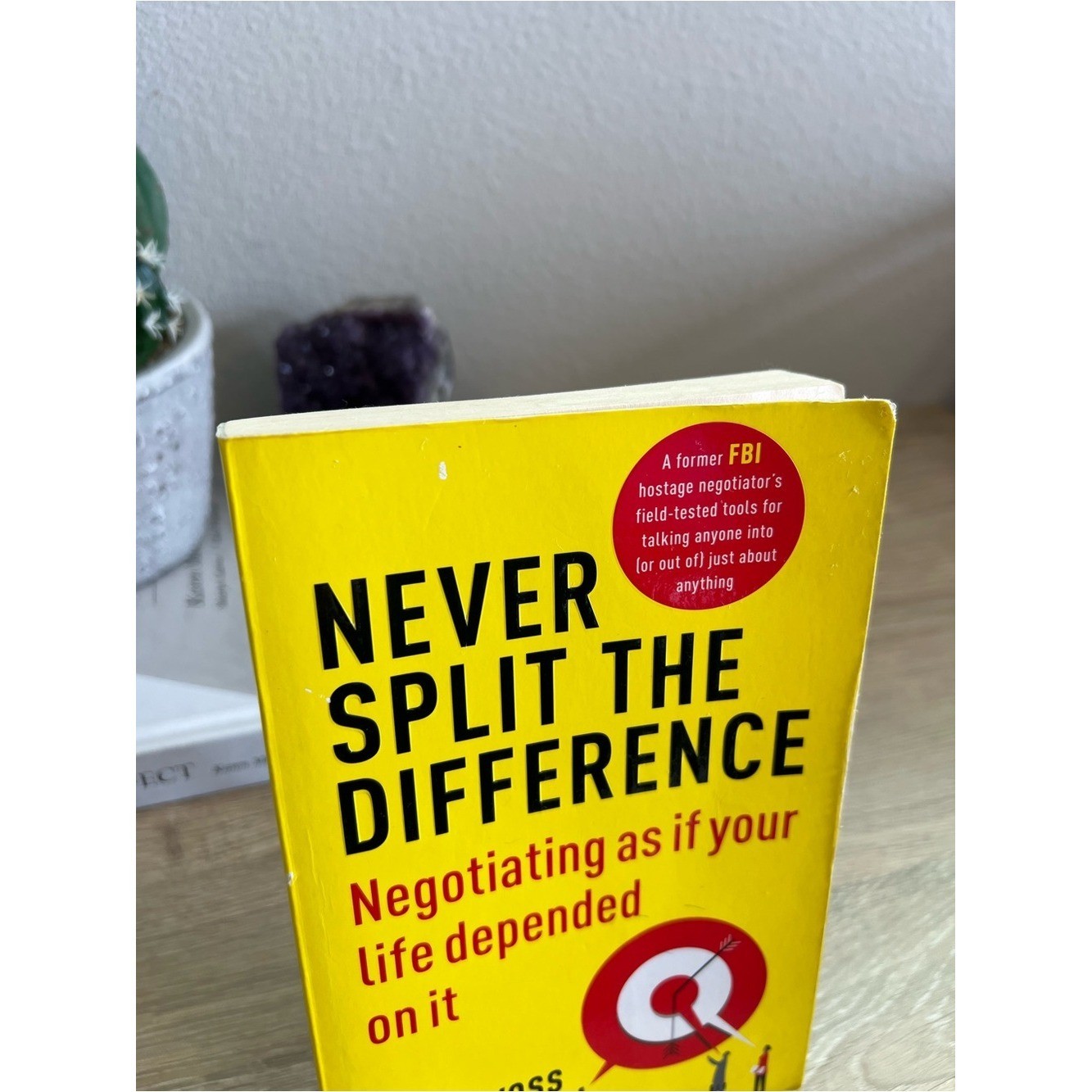 Never Split the Difference Chris Voss Paperback Negotiation Business Book