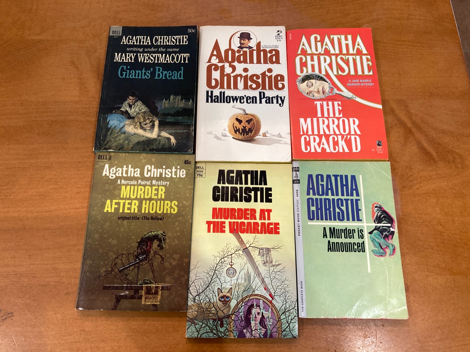 Lot 41 VTG AGATHA CHRISTIE PB Mysteries