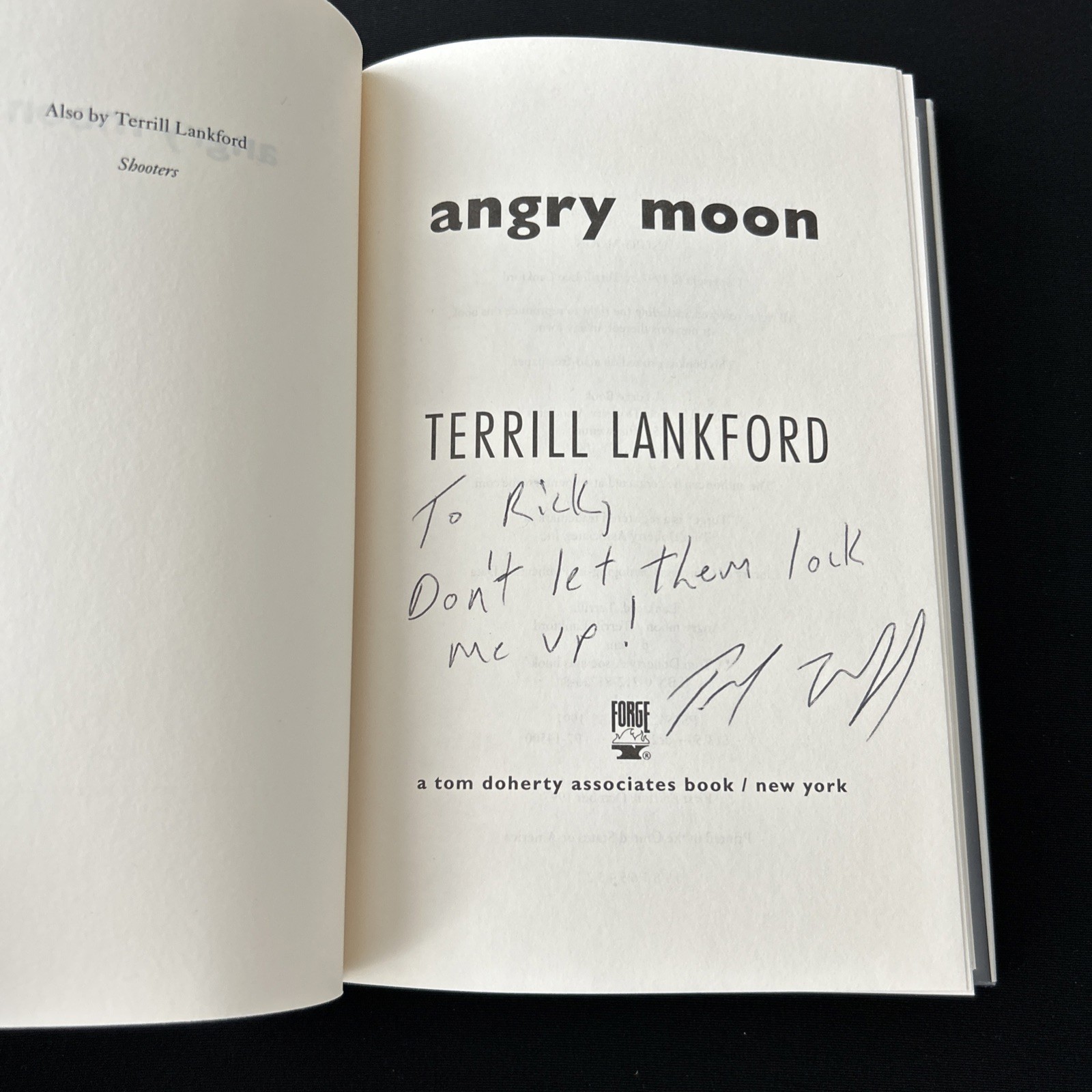 Angry Moon by Terrill Lankford (1997, Hardcover) 1st Ed. ~ Brand New ~ SIGNED