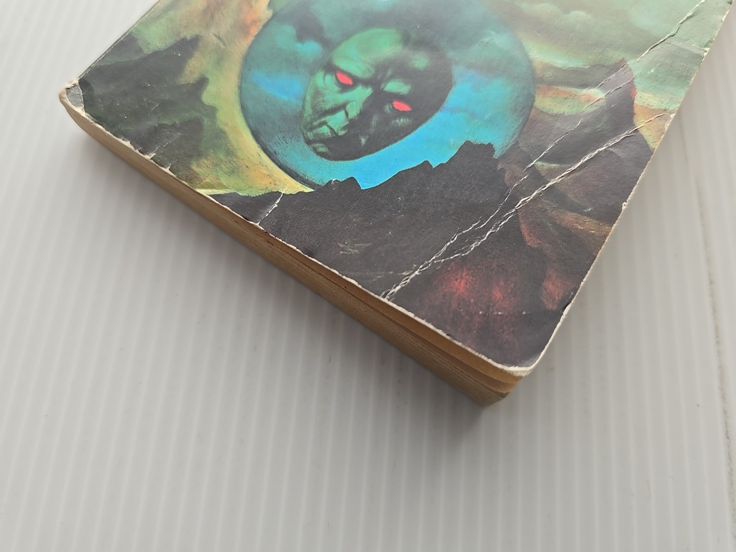 A Wrinkle in Time – Madeleine L’Engle PB 1984 Dell Laurel Leaf (Stranger Things)