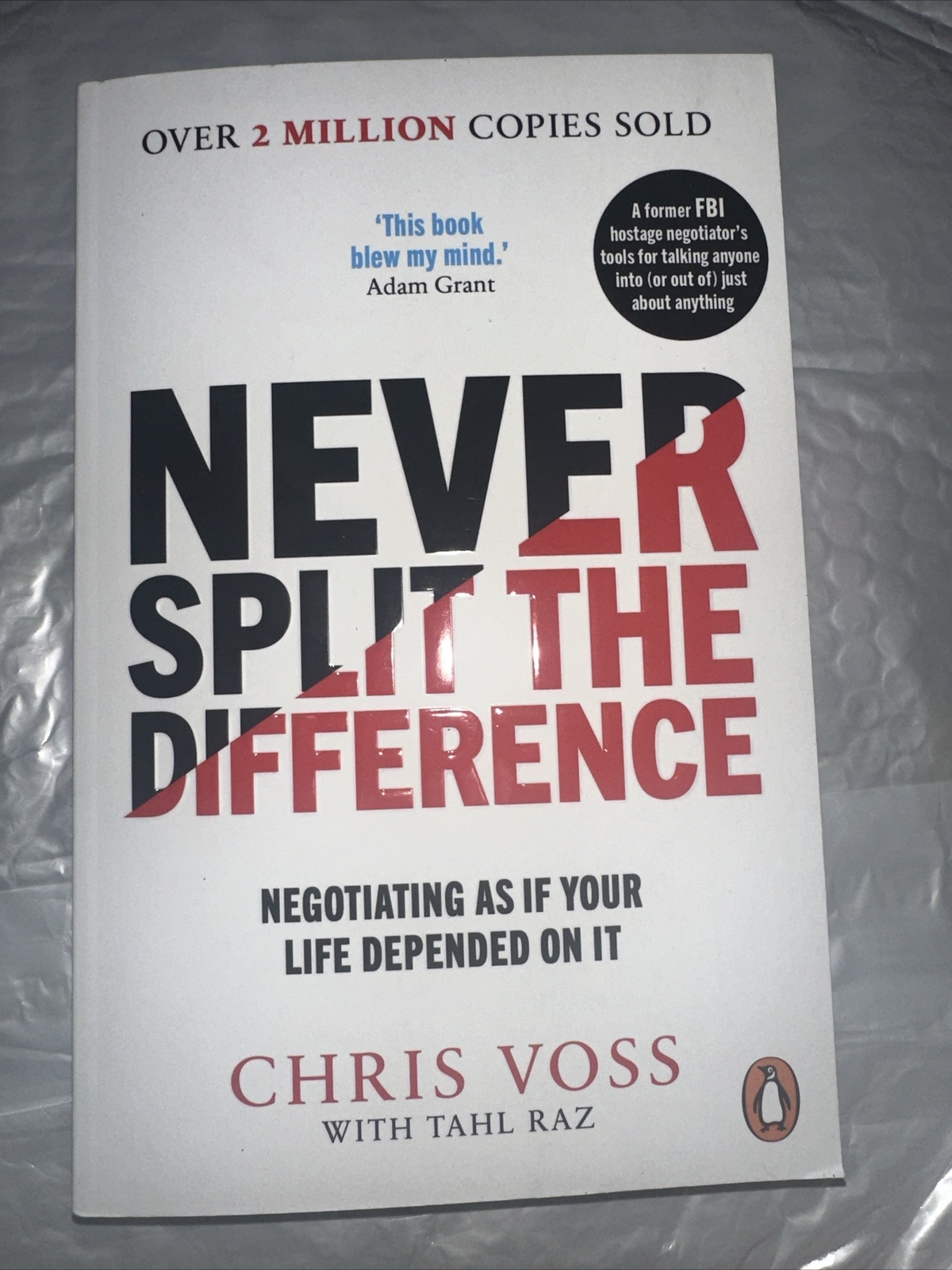 Never Split the Difference(Paperback)-ByChris Voss(Author)English Free Shipping.
