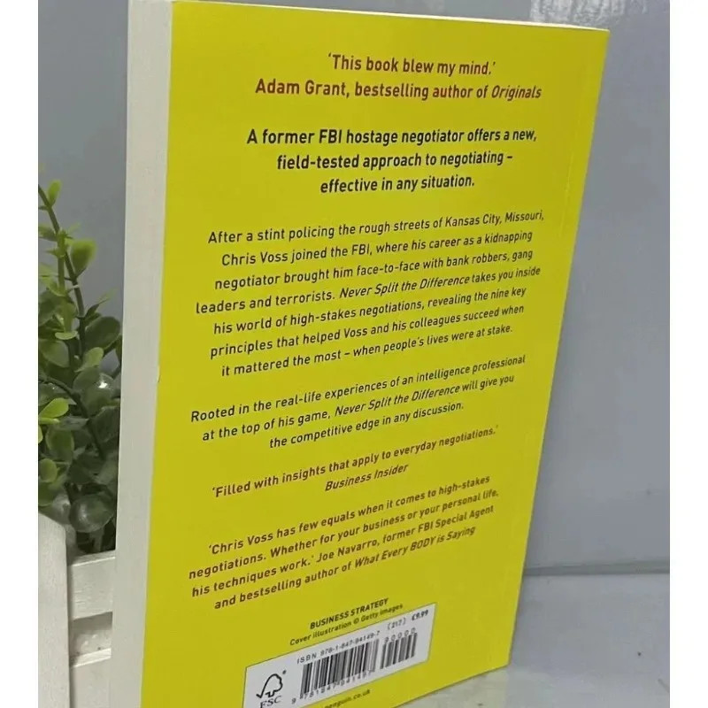 Never Split the Difference by Chris Voss Books in English for Adults Negotiation