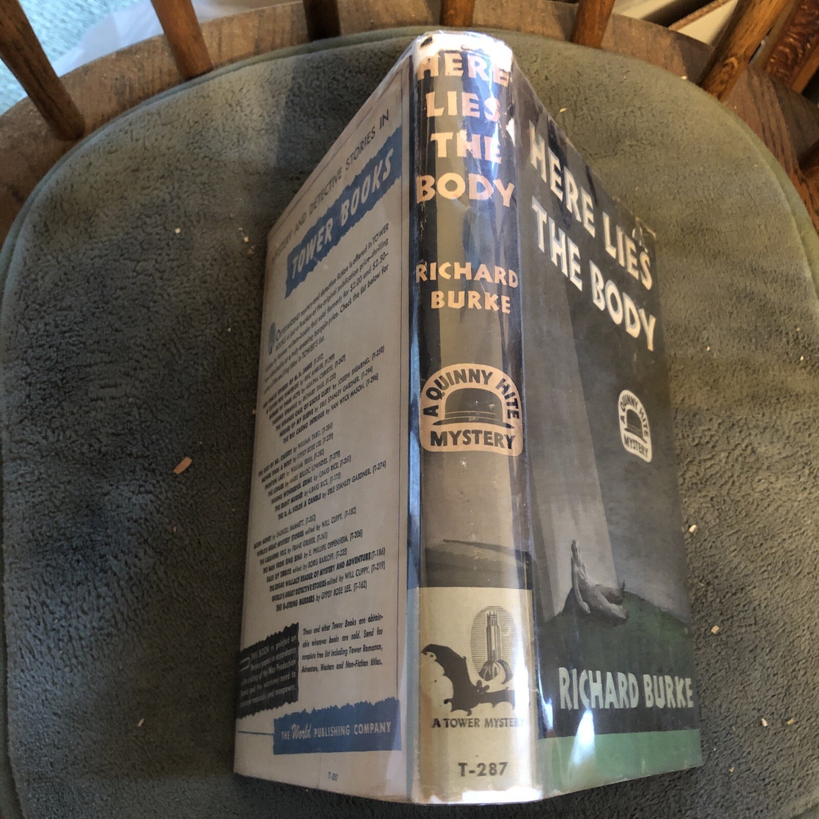 1944 (mystery) Here Lies The Body by R. Burke hardback w/DJ 280 browned pages