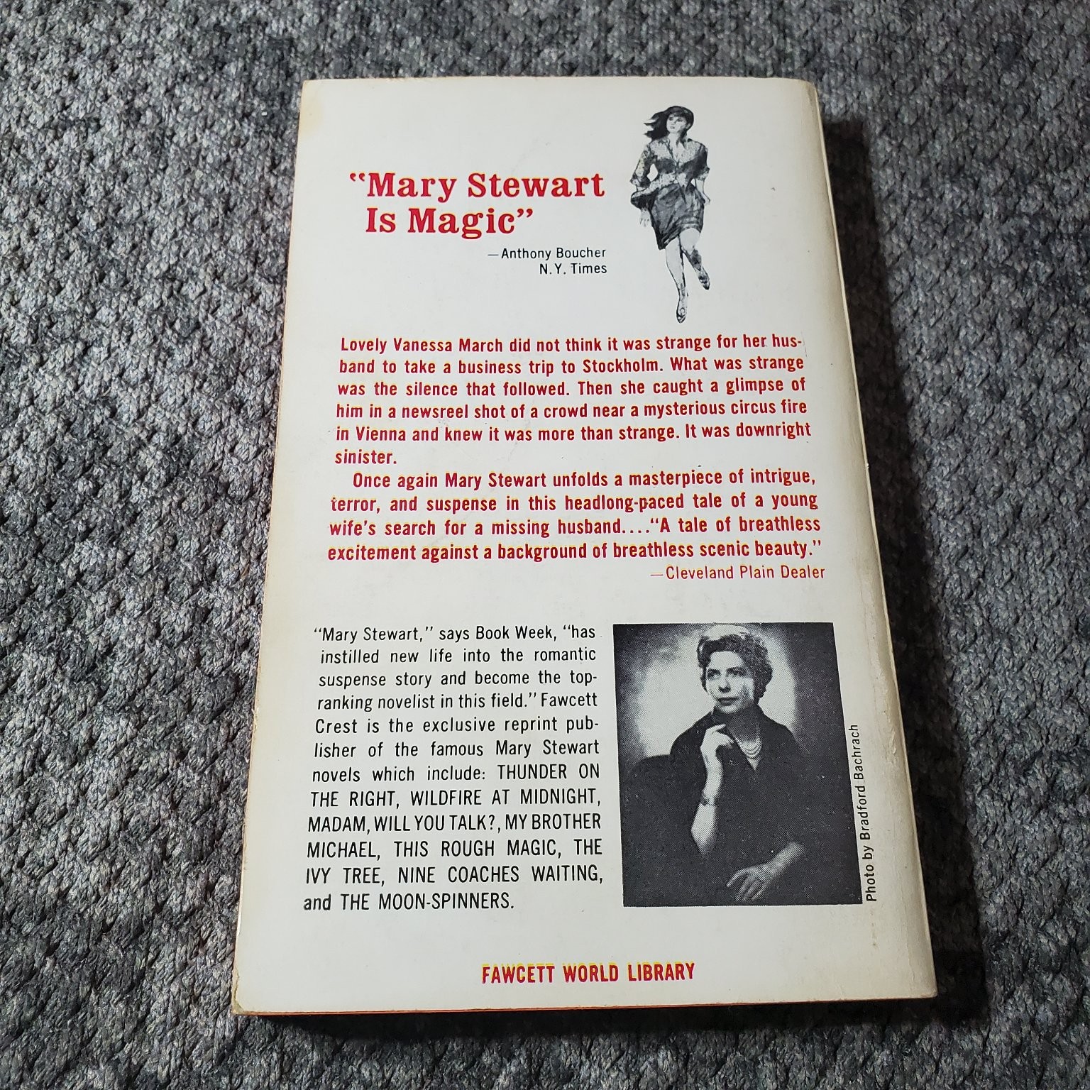 Nine Coaches Waiting Mary Stewart 1969 Reprint Suspense Gothic Romance Fawcett