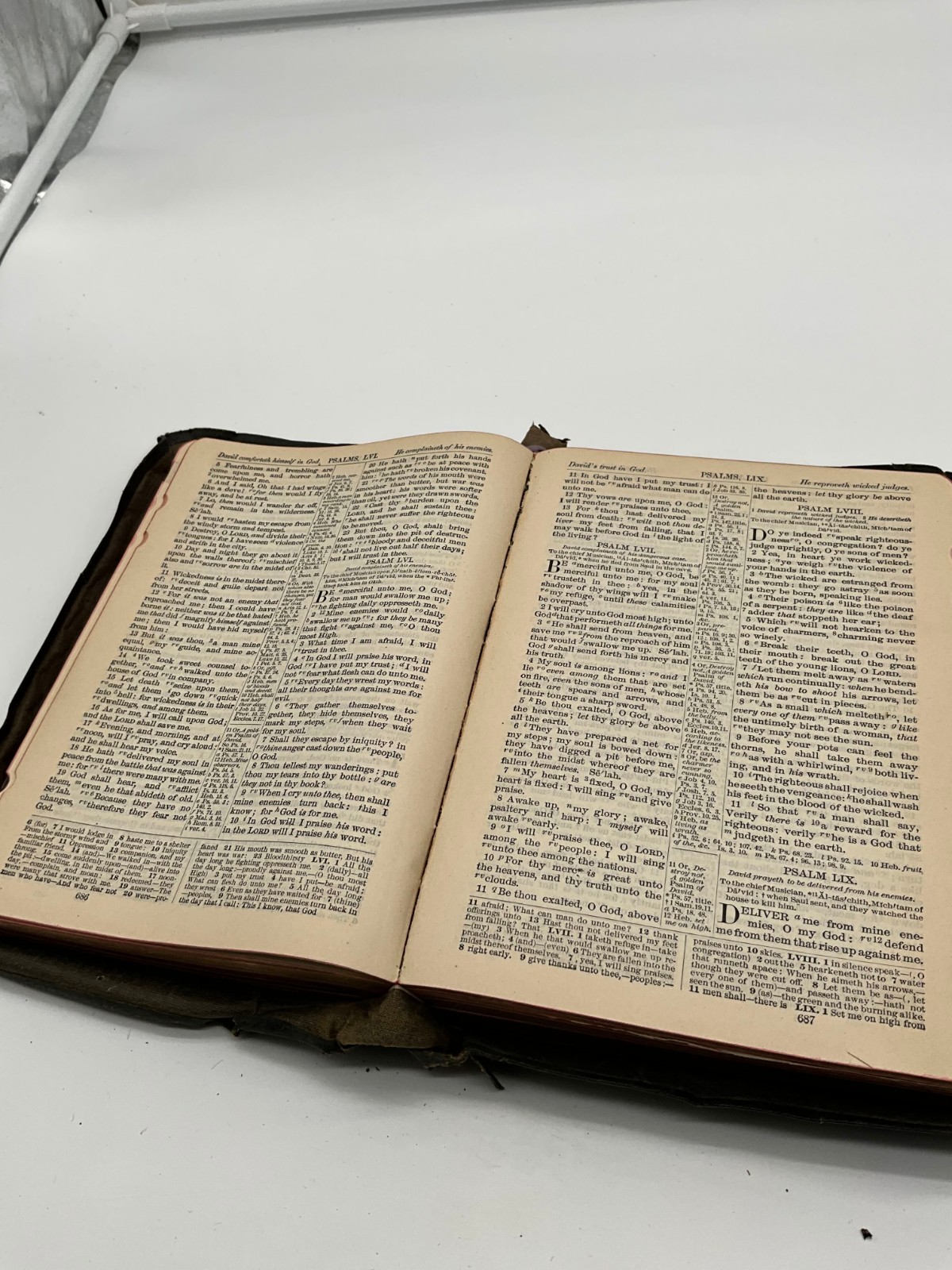 Holy Bible Red Letter Edition With The Words of Jesus Clara M Gamblin 1985 BK