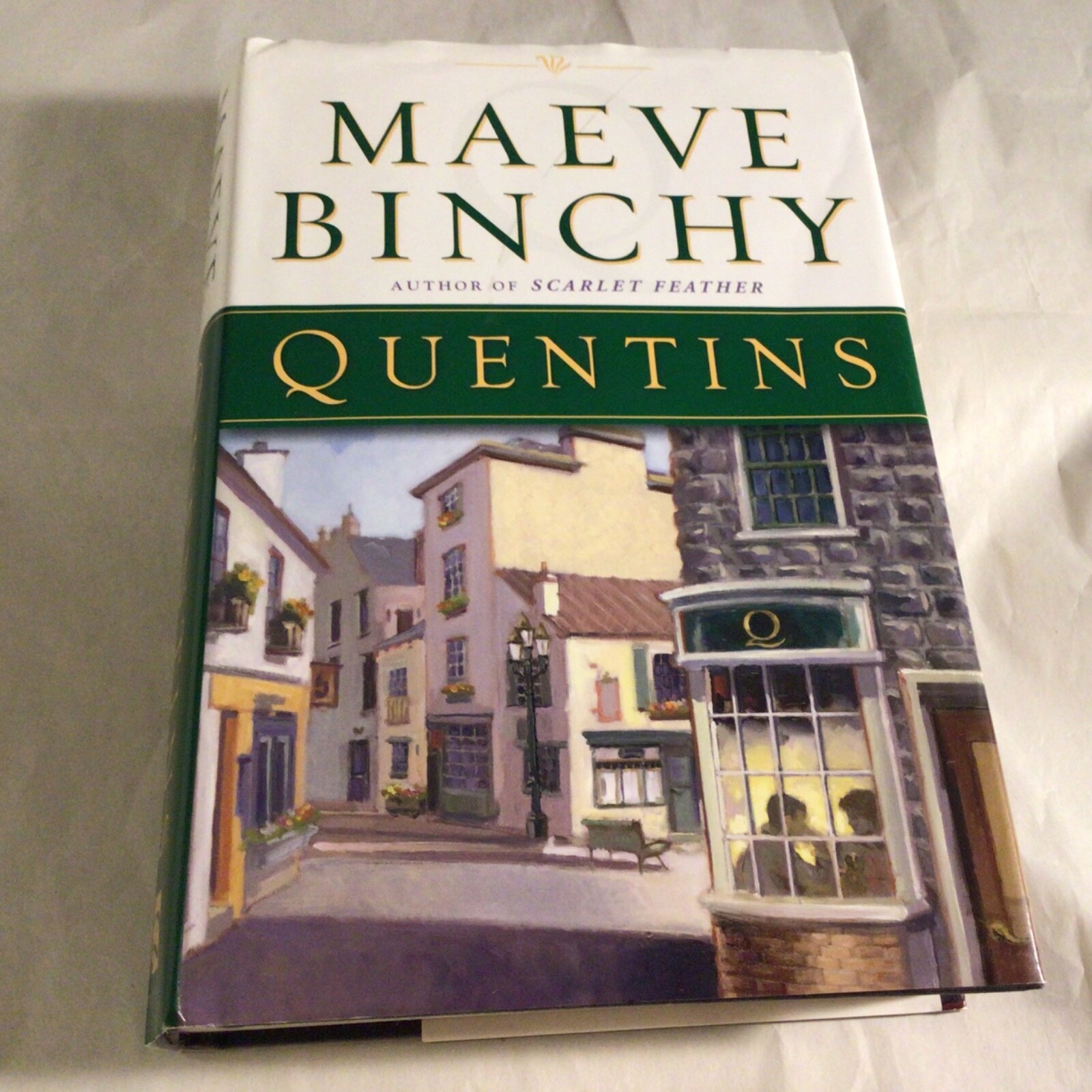MAEVE BINCHY: QUENTINS (2002 Hardback) dust jacket 359 pages Excellent condition