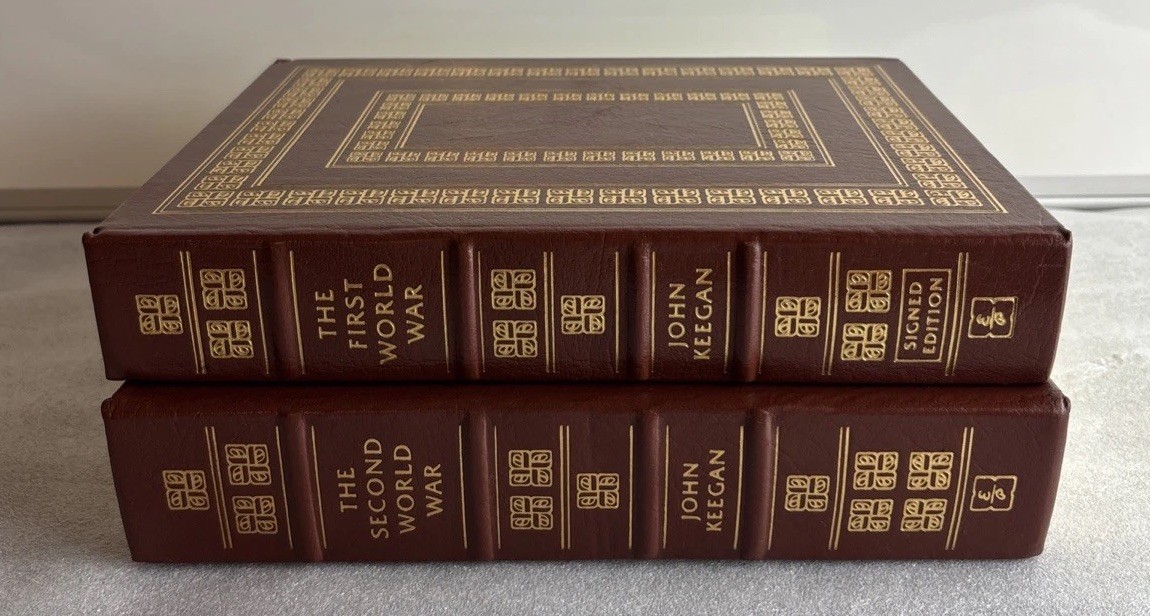 The First World War & Second World War, Two Volumes ( Collector’s Edition in G..
