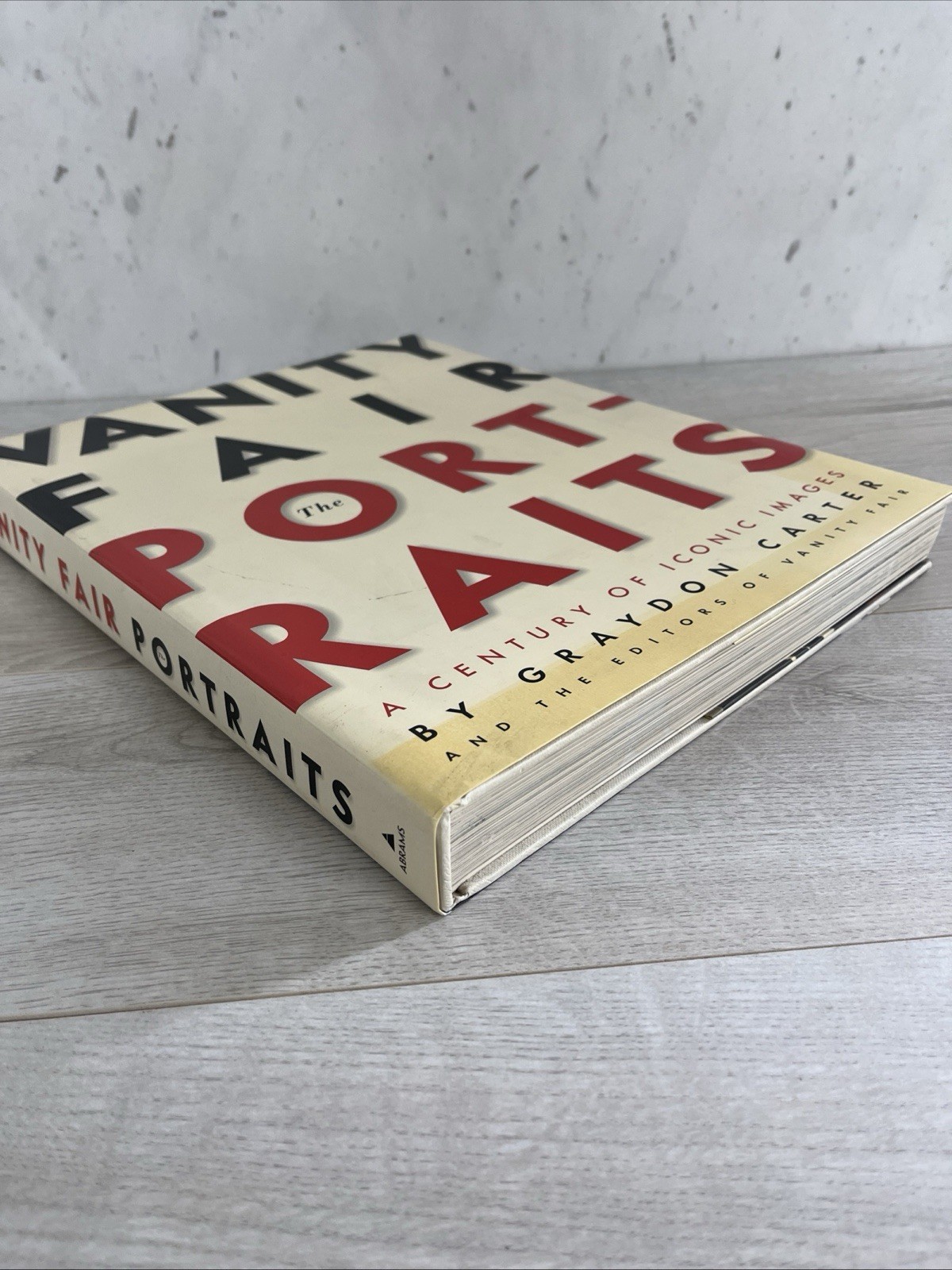 Vanity Fair: the Portraits : A Century of Iconic Images by Graydon Carter. Lib