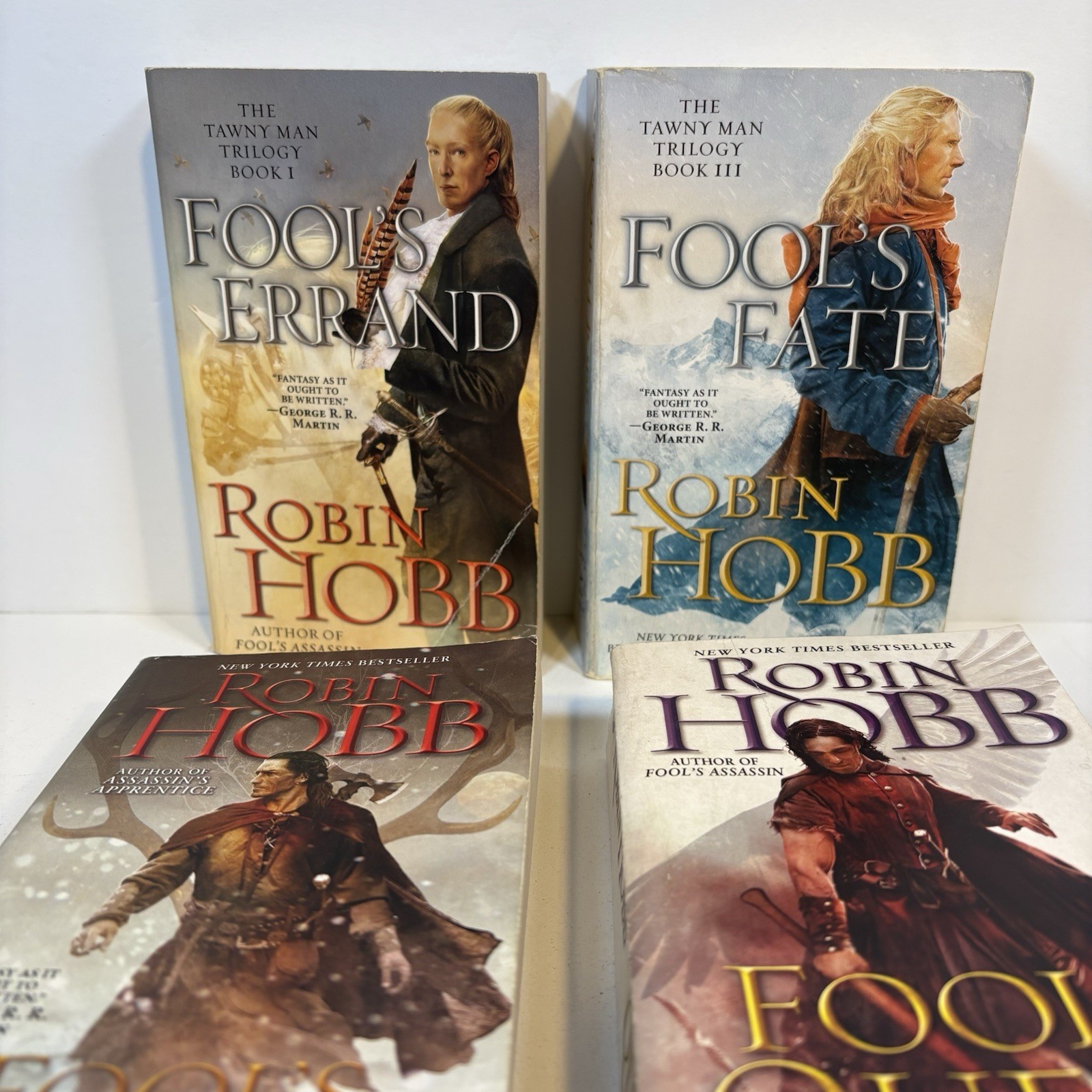 Robin Hobb Lot If 4 Books – Tawny Man 1, 3 & Fitz And Fool 1, 2