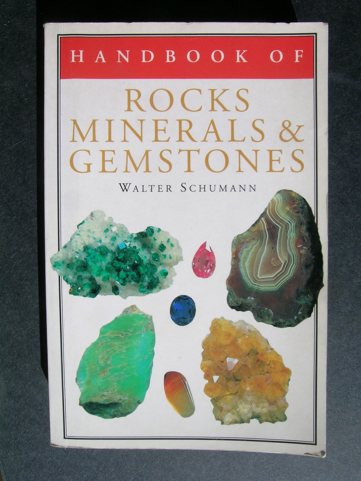 Handbook of Rocks, Minerals, and Gemstones