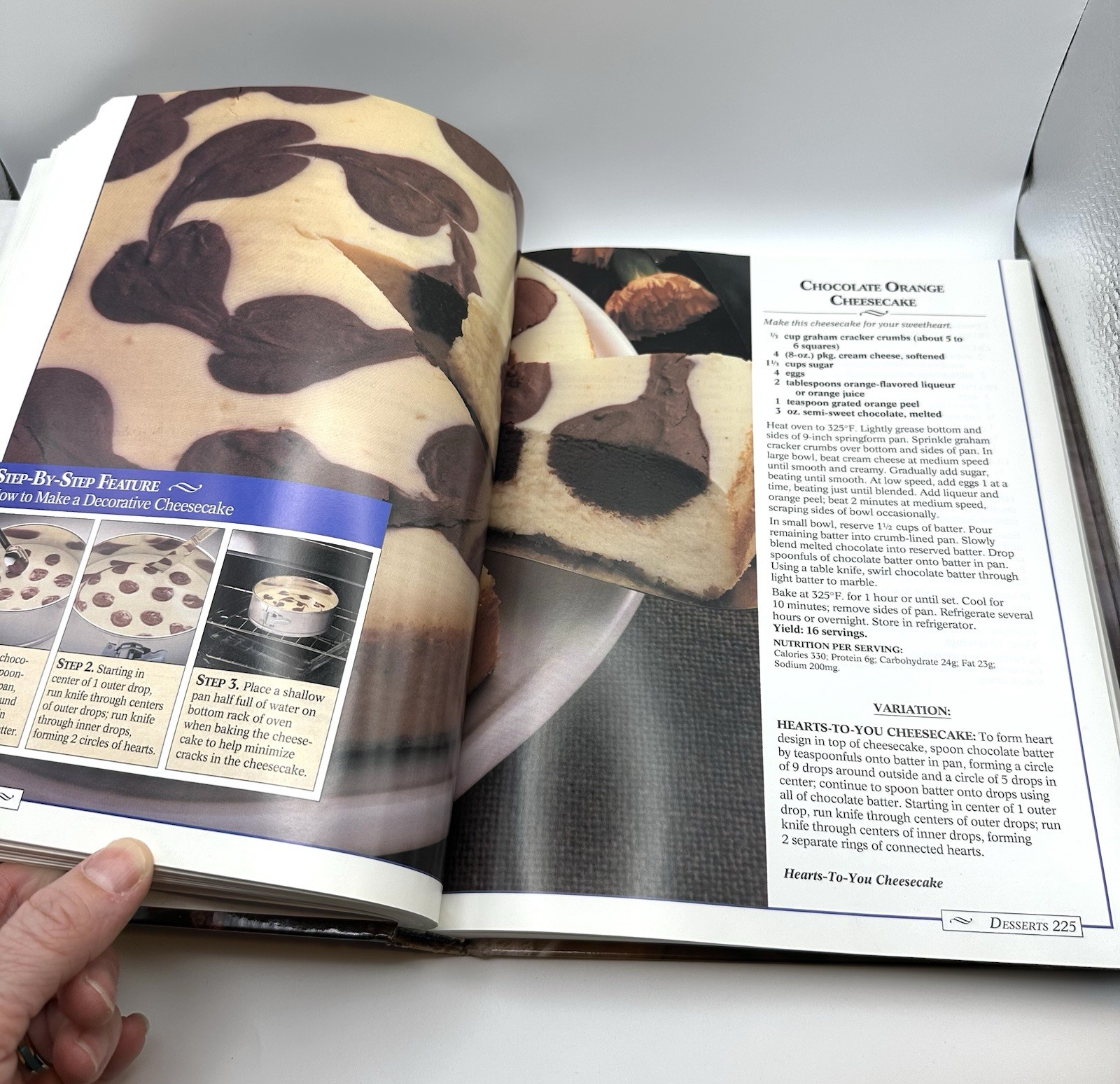 Complete Book of Baking Pillsbury Cookbook 1993 Hardcover 512 Pages Of Recipes