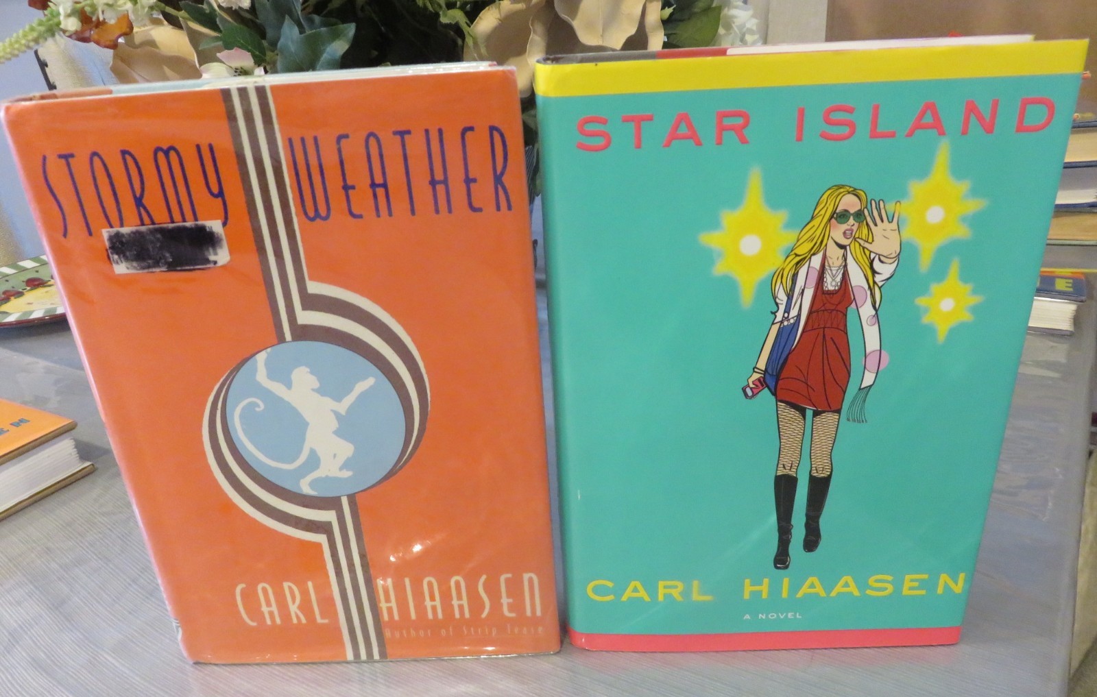 Lot of 14 Hard Cover CARL HIAASEN Books with Dust Jackets in Excellent Condition