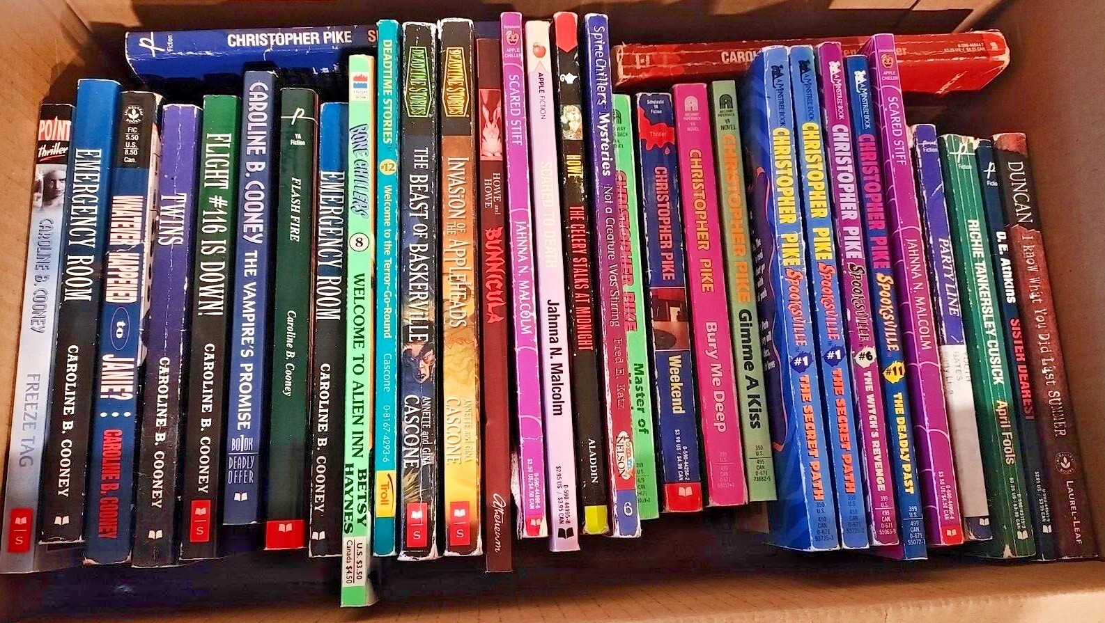 Vintage 80s & 90s Horror/Thriller Books – Build Your Own Lot