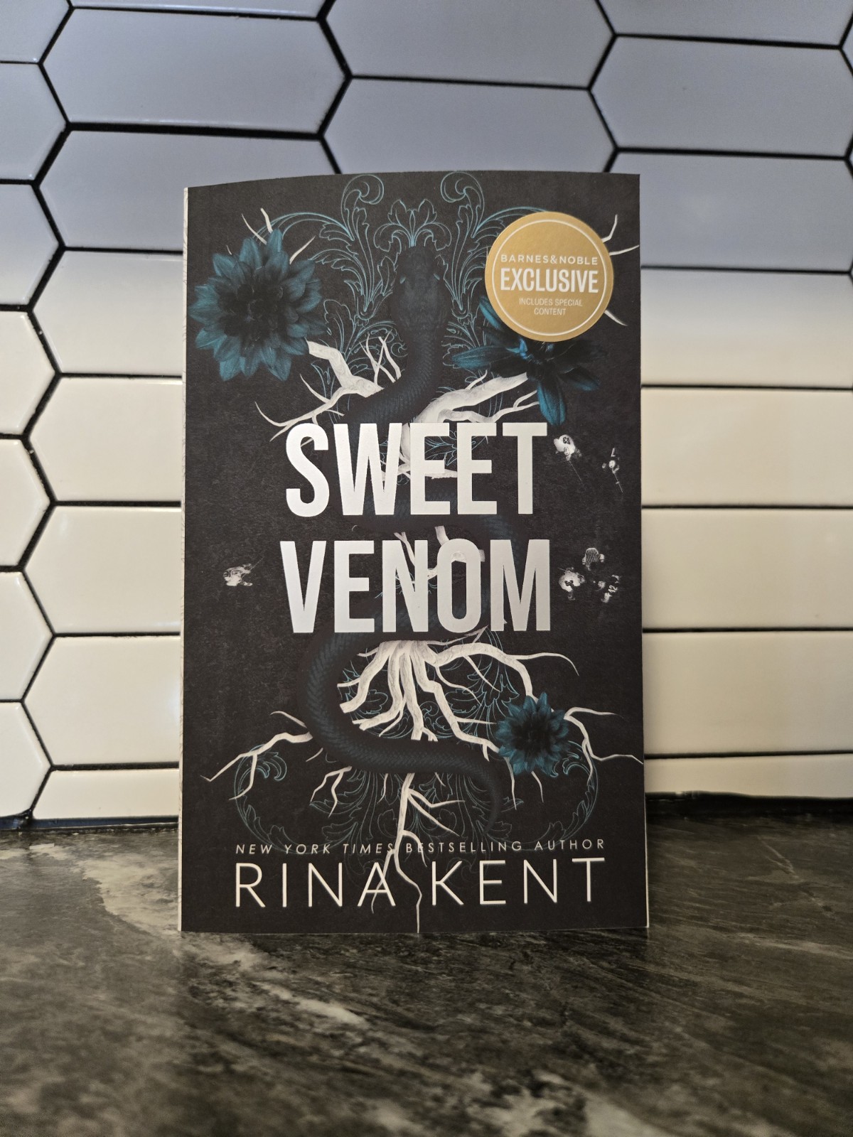 Sweet Venom – Barnes & Noble Exclusive Hardcover by Rina Kent (2025)