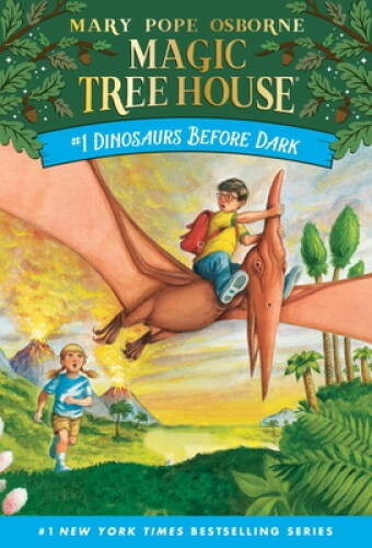Dinosaurs Before Dark (Magic Tree House, No. 1) – Paperback – GOOD