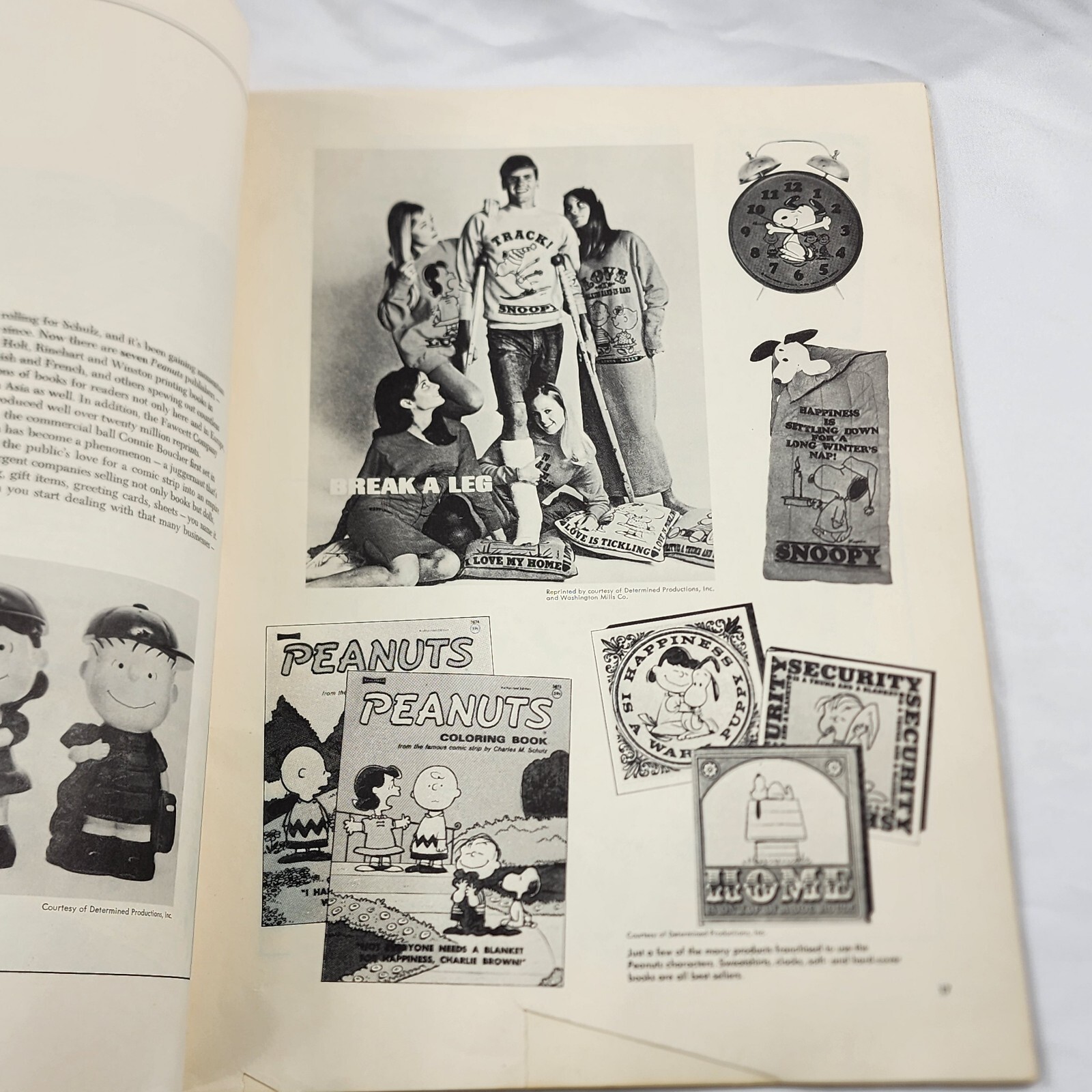 Charles Schutz Master Cartoonist 1975 Booklet Charlie Brown Peanuts 32 Pages Art