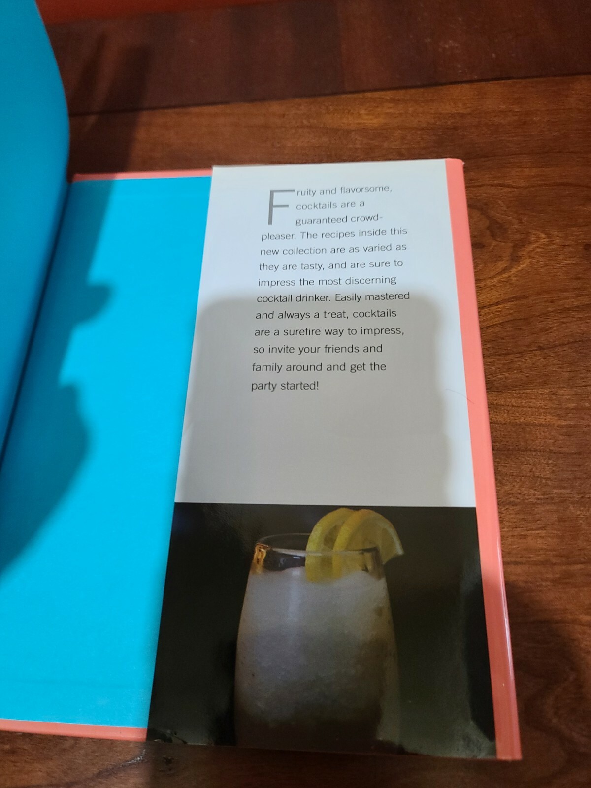 Perfect Cocktails Book a collection of over 100 essential recipes. 240 PAGES
