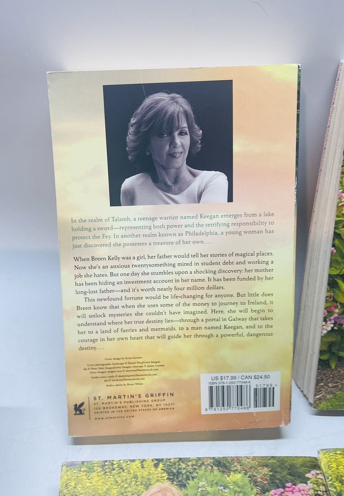 Nora Roberts Book Lot 5 Paperbacks Face The Fire , Heaven And Earth