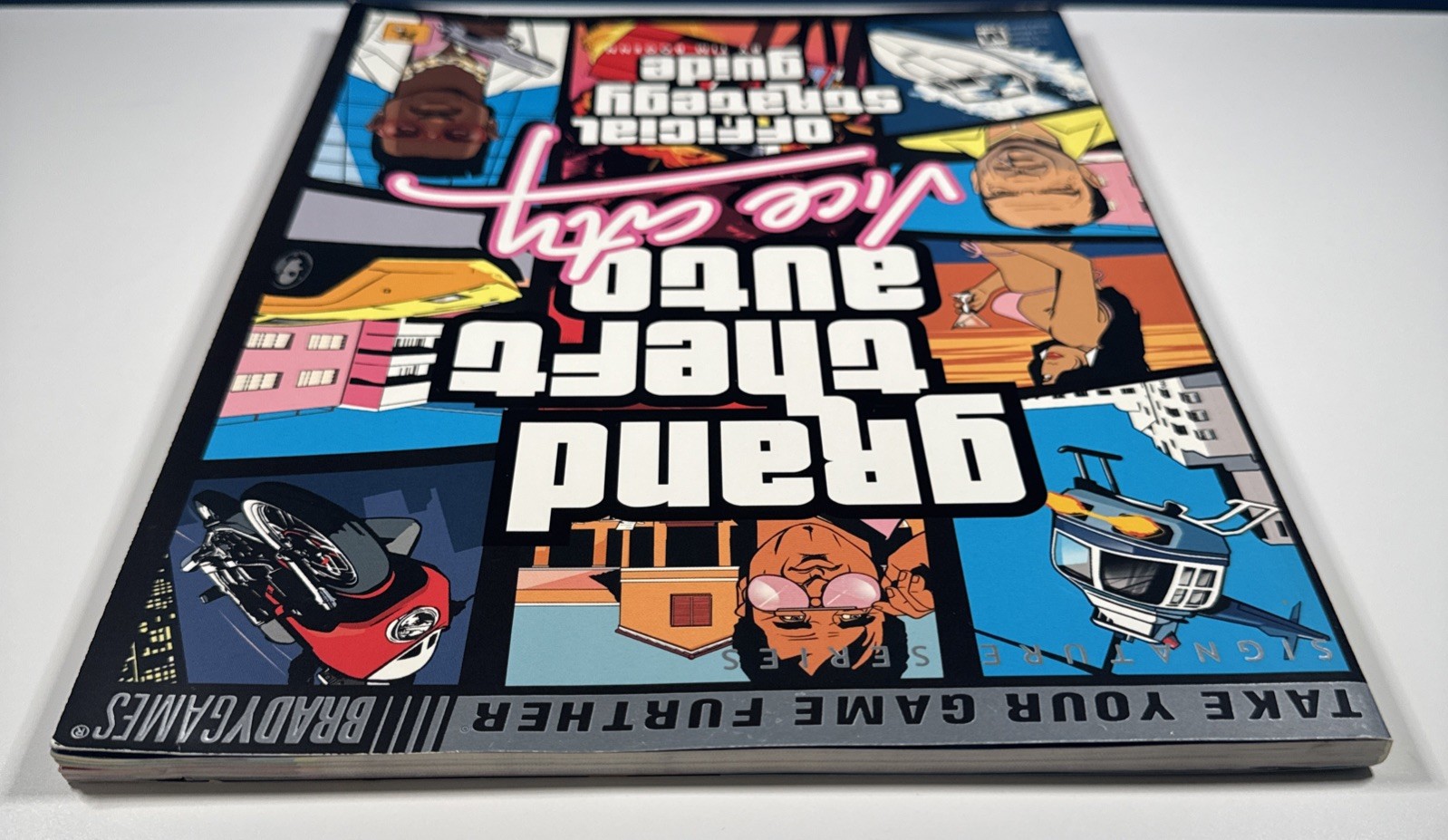 Grand Theft Auto: Vice City BradyGames Official Strategy Guide 2002 with Poster