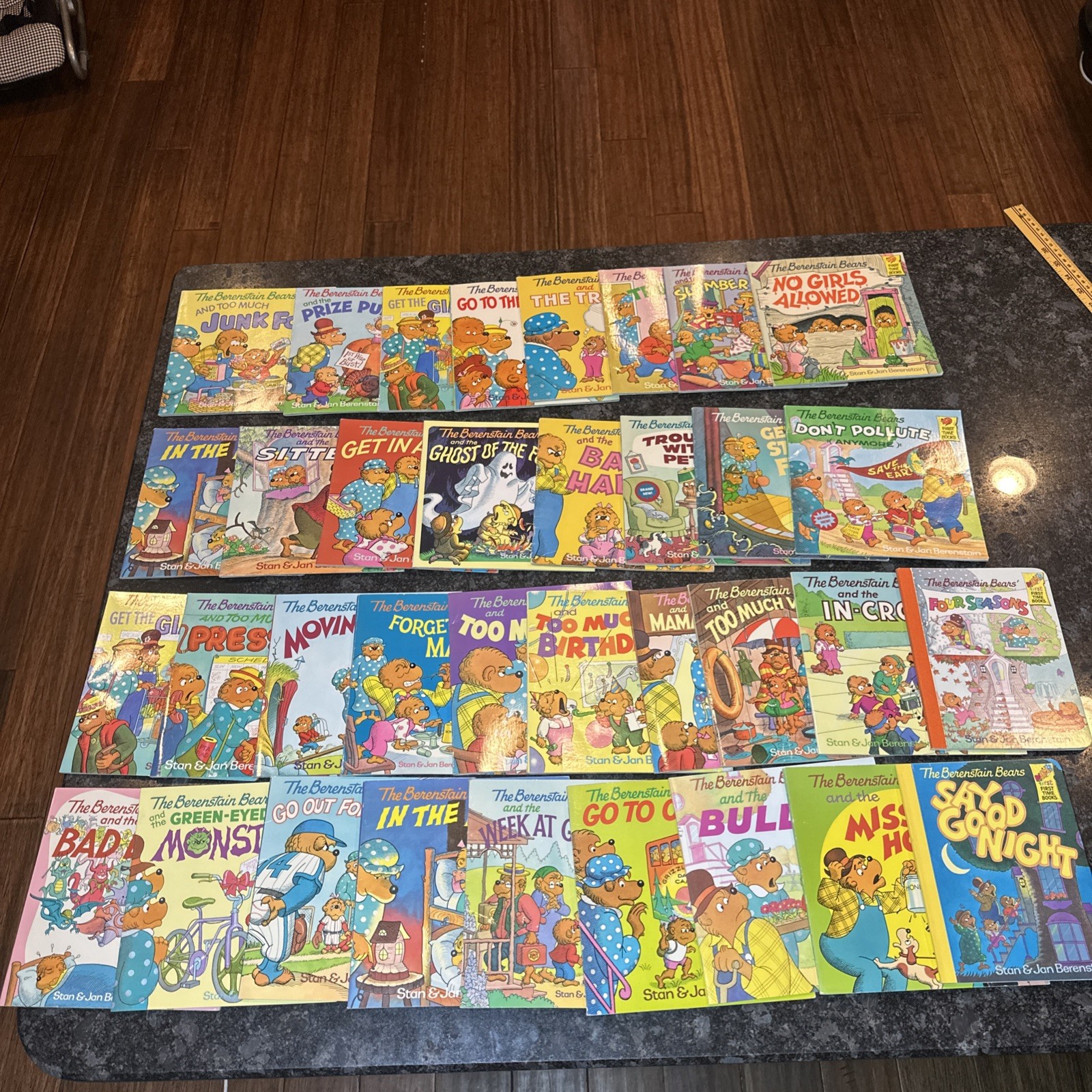 Lot of 35 Vintage Berenstain Bears Books 1980s 1990s Paperback EUC