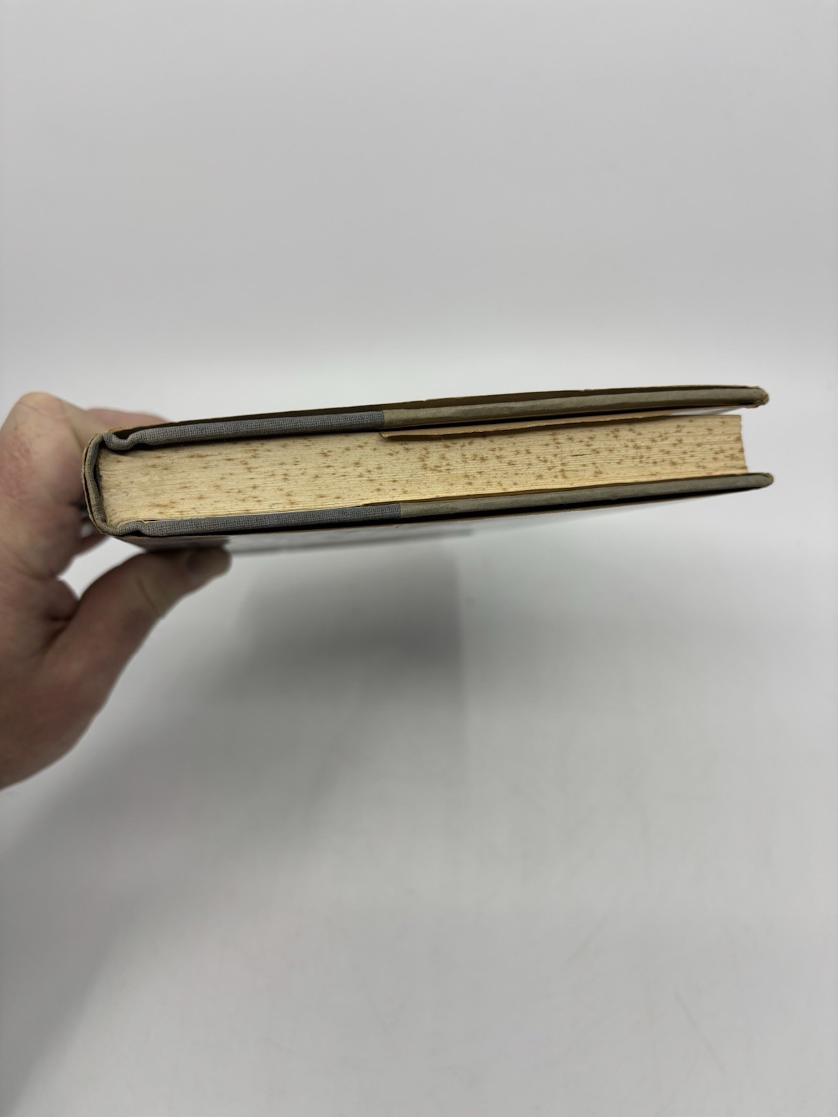HOUSEKEEPING by Marilynn Robinson First Edition 1st Printing Author of Gilead