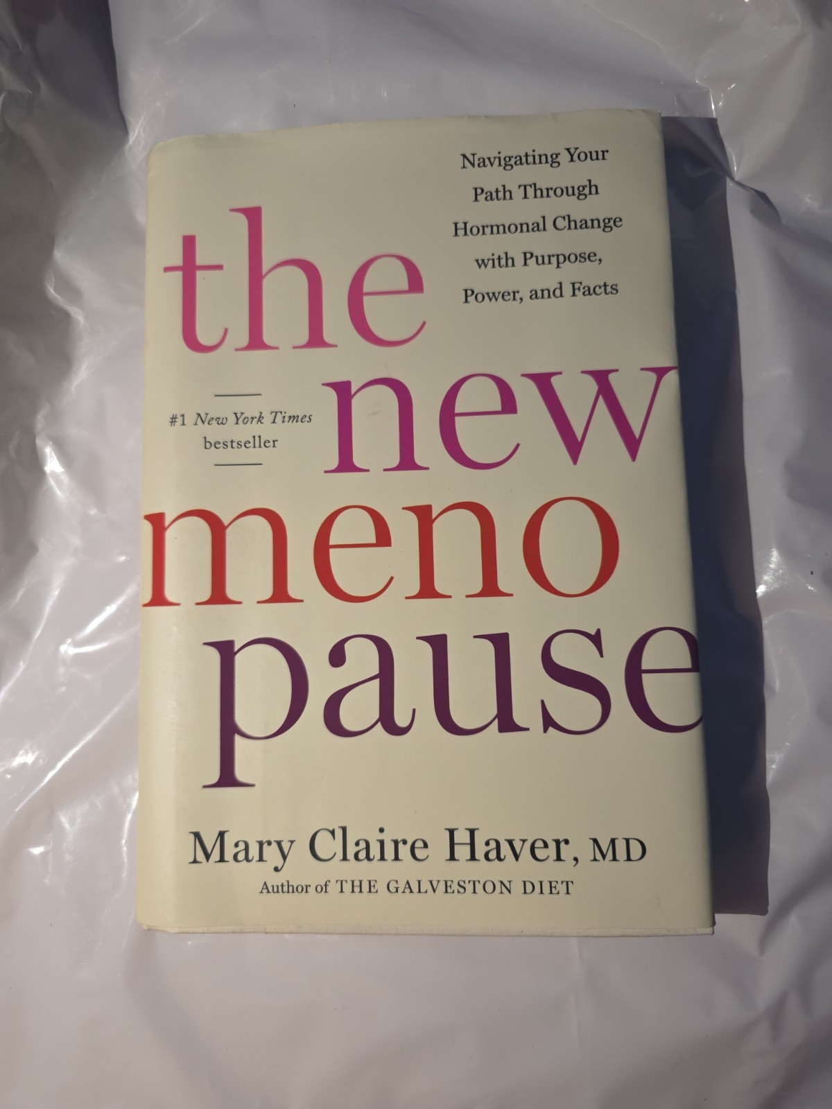 New Menopause : Navigating Your Path Through Hormonal Change with Purpose,…
