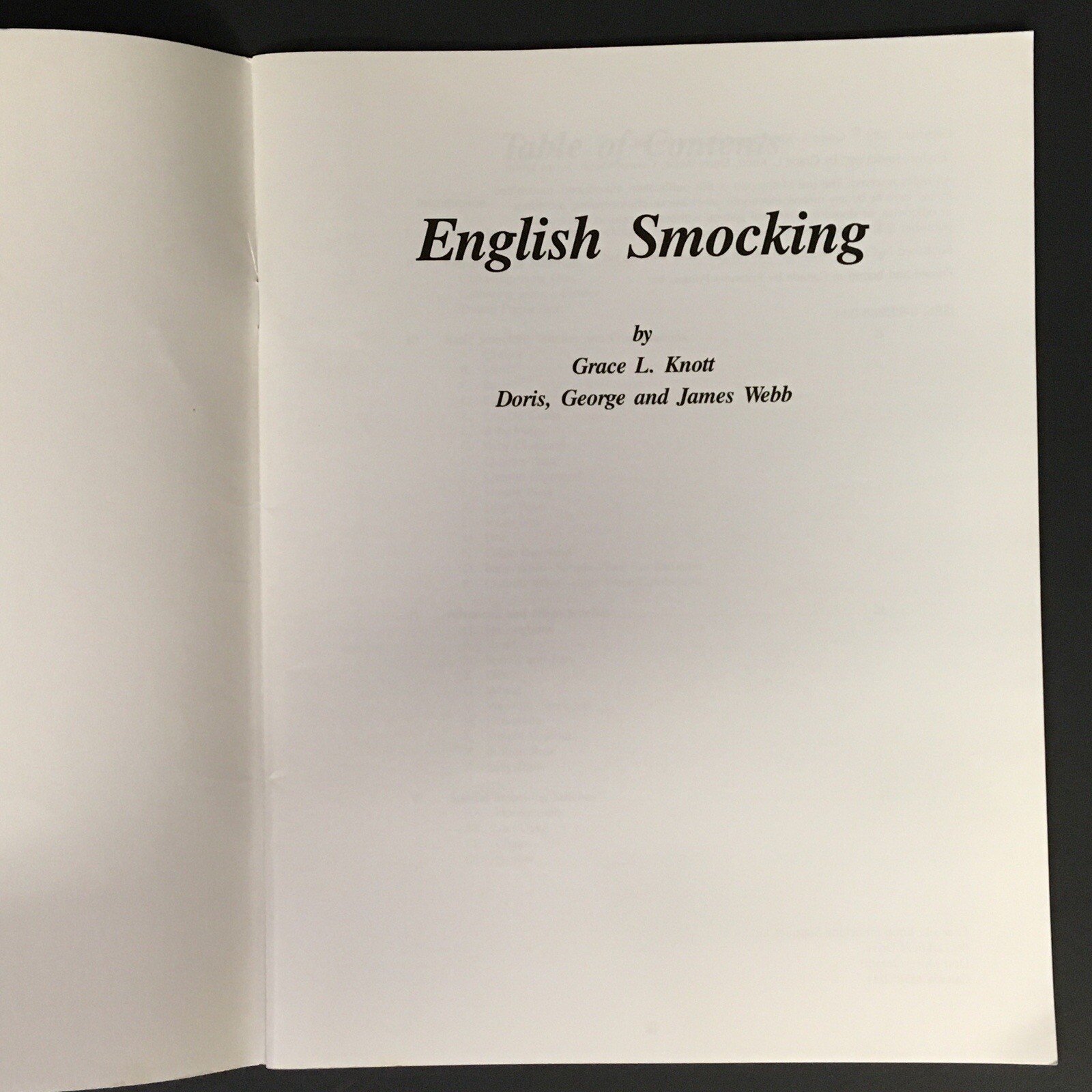 English Smocking Booklet Grace L Knott Doris George and James Webb 1989 44 Pages