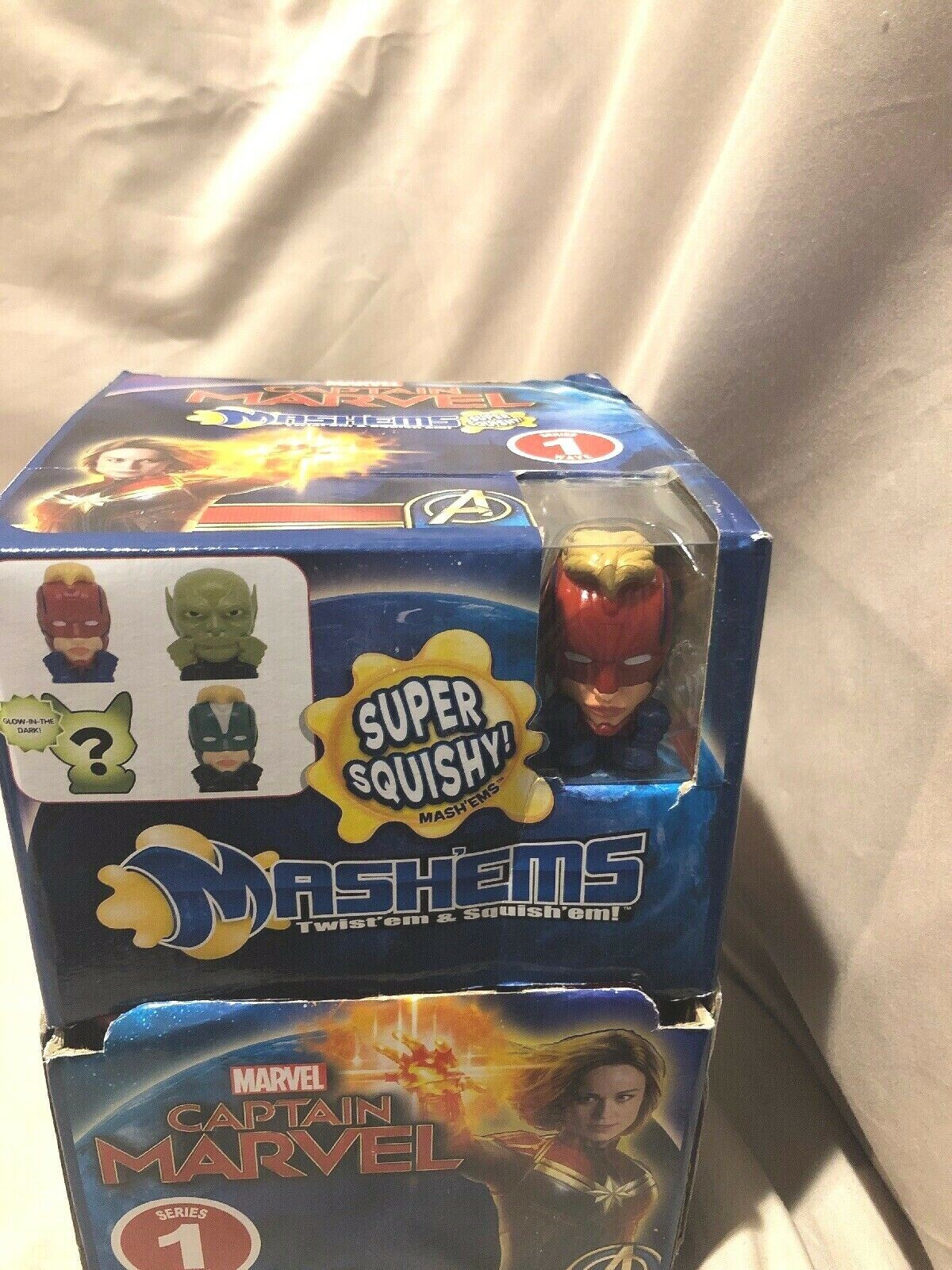 Mashems-Fashems Captain Marvel Series 1 New Sealed Box~35pcs With Display Box.