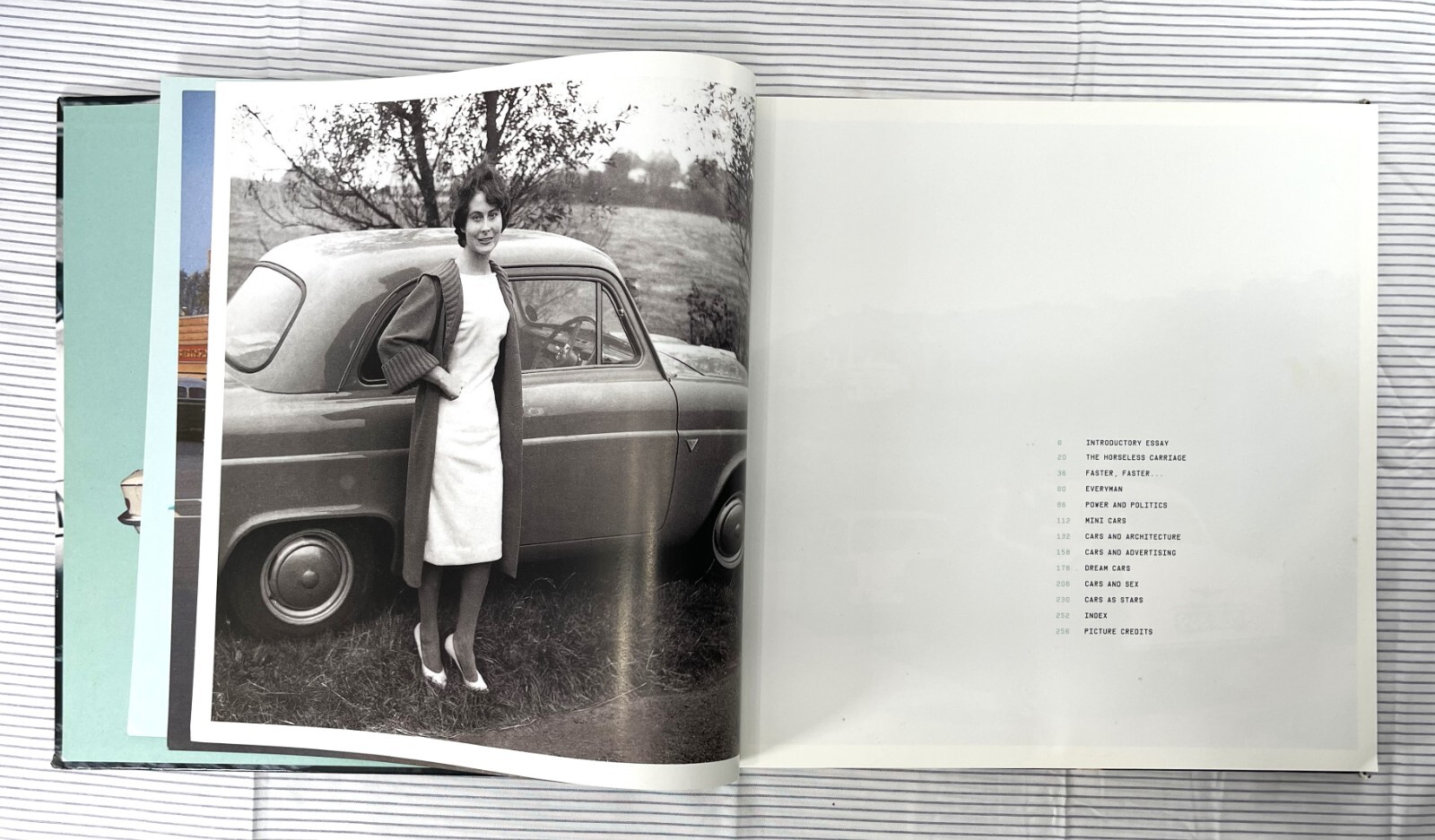 THE CAR A HISTORY OF THE AUTOMOBILE JONATHAN GLANCEY Hard cover 11.5″x11.5 in