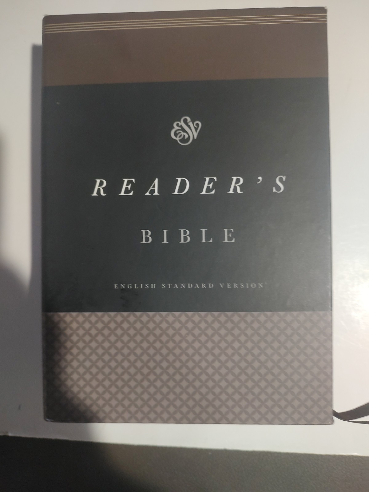 ESV Reader’s Bible (Cloth over Board, Timeless Design) by Not Available…